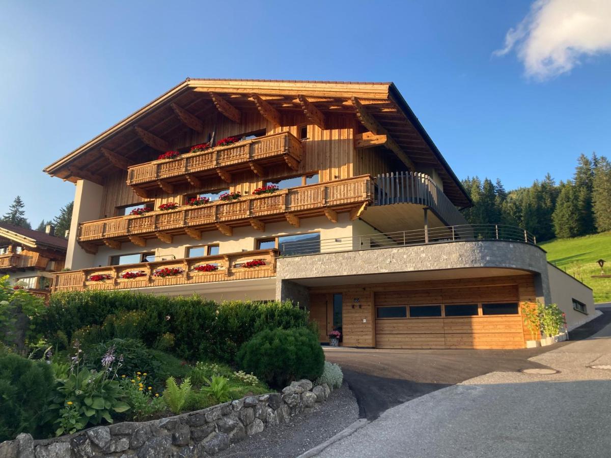Auf Der Sonnenseite Apartment Schattwald Luaran gambar