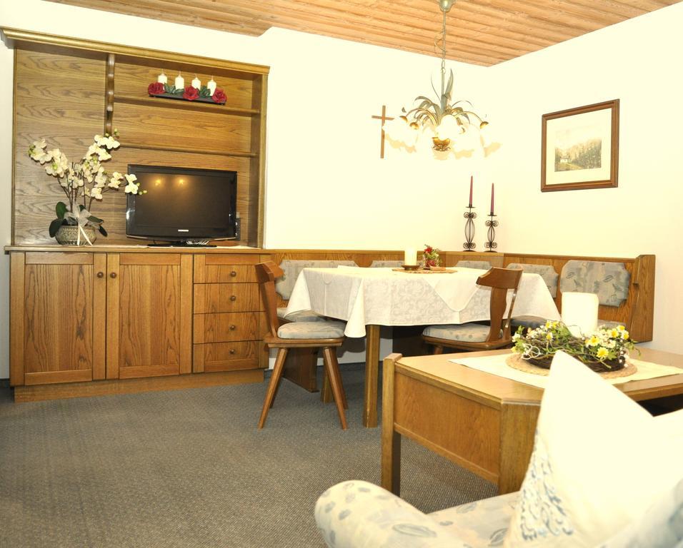 Auf Der Sonnenseite Apartment Schattwald Bilik gambar